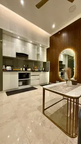The Mosaic House | 20th Floor Studio Apartment - Image 5