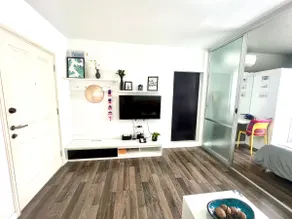 Spacious 1BR Apt • Sukumvit 109 • walk to Skytrain - Image 4
