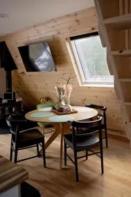 Cozy Cabin w/HOT TUB & King Bed•Trails•Lakes•Golfs - Image 4
