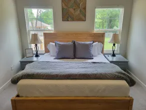 Cozy & Spacious w/ Gameroom - Image 2