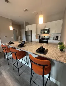 Cozy 1-Bed Apartment in Downtown Birmingham - Image 3