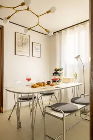 [S-stay] Top 5% Accommodation|Subway Line 2-Seoul National University Station | Sharosu-gil | Luggage storage | Check-out at 12: 00 - Image 2