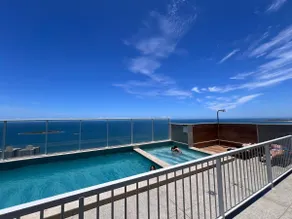 Exclusive Seaside Retreat Apartment - Image 3