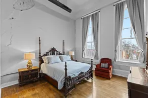 Stylish Luxury Retreat• Superhost • Downtown - Image 5