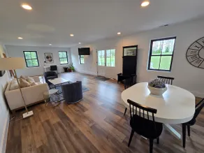 Modern Farmhouse Getaway - King and Twin Bed - Image 3