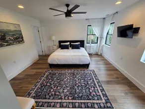 Modern Farmhouse Getaway - King and Twin Bed - Image 2