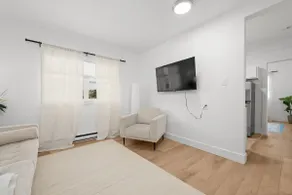 Sunny Downtown Halifax Apartment - Image 4