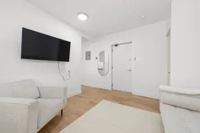 Sunny Downtown Halifax Apartment - Image 5