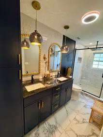 ~ Luxe Modern Suite • Heated Pool • 2BR Gem - Image 5