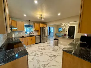 ~ Luxe Modern Suite • Heated Pool • 2BR Gem - Image 2