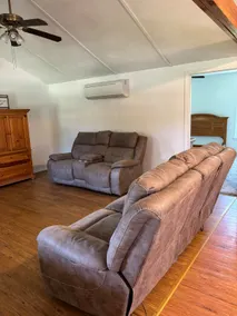 Longhorn Cabin in Lone Oak - Image 4