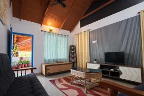 Bee Hive Home Stay - Image 2