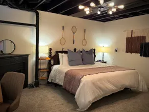 The Wooded Retreat in Historic Edwardsville - Image 3