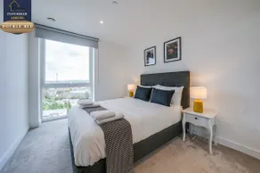 Wembley Stadium 2BR Sleeps 6 Heathrow Direct - Image 2