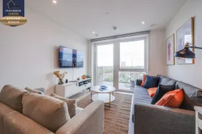 Wembley Stadium 2BR Sleeps 6 Heathrow Direct - Image 5