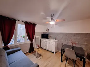 Air-conditioned apartment 5 minutes from the beach and the harbor - Image 2