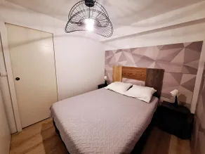 Air-conditioned apartment 5 minutes from the beach and the harbor - Image 4