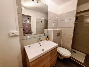 Air-conditioned apartment 5 minutes from the beach and the harbor - Image 5