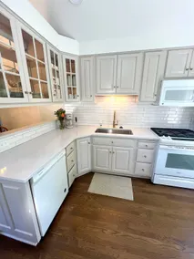 Quiet, Convenient Uptown Cottage - Image 4