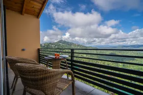 Pet-friendly room W/ Valley views, Deck & Garden - Image 3