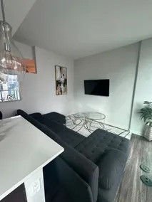 Luxury Buckhead Retreat | City View, Walk to Lenox - Image 4