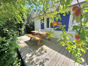 Bright family home with enclosed garden - Image 5