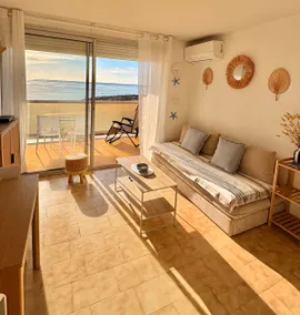 Beautiful sea view, direct beach access, parking - Image 3