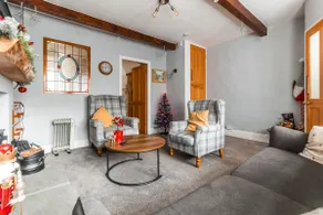 Cosy Haworth Cottage with Garden and Valley Views - Image 5