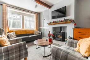 Cosy Haworth Cottage with Garden and Valley Views - Image 2