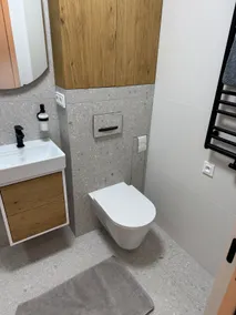Modern renovated 2-room apartment - Image 4