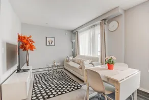 cozy condo 10 min to YYC airport - Image 5