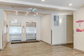 cozy condo 10 min to YYC airport - Image 4