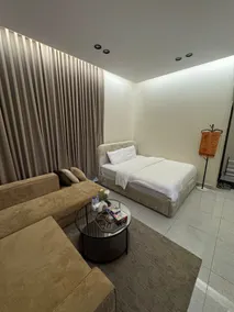 2-D Studio - Image 4