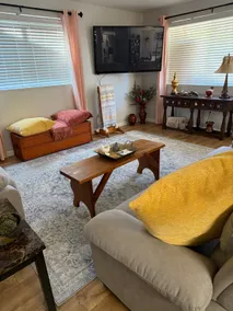 Happy Henhouse in the heart Of Eagle Point - Image 5