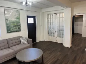 Apartment in Newark - Image 3