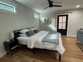 Convenient Southpark Guesthouse - Image 5
