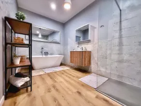 MODERN VILLA & PRIVATE GARDEN in Warsaw - Fully Renovated 2025 - Free Parking - Image 4