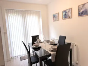 The Leigh Haven - Stylish 3 Bed Home Sleeps 5 - Image 3
