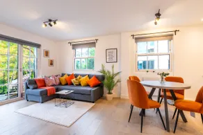 Chiswick Chic 2BR apt w/Balcony | Facing Station - Image 3