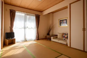 Eiko's apartment near Miyajima, family apartment 101 - Image 5