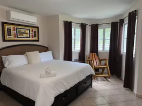 ThePlaya House in Manati - Image 2