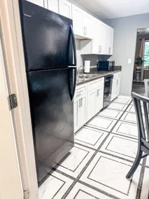 NEW*CarrolltonDISCOUNT*4 beds+SB Sleeps 10 - Image 3