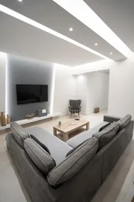 Luxury Apartment in Lamia - Image 3