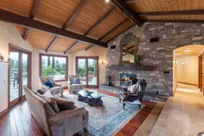 Tuscan Views with Country Vibes - Image 3