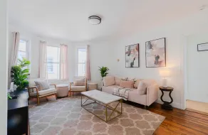 Spacious 5BD|1BA+gameroom T-10min to Boston. - Image 4