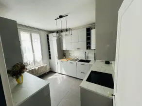 Townhouse in Chalon sur Saône - Image 4