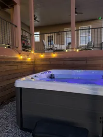 Open AUG dates! 2 Bed w/ HotTub & Lake view - Image 5