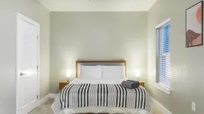 Superhost | Pristine 2BR·Cowboys·Rangers·Downtown - Image 5