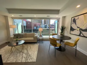 Downtown bright and modern 1 BR with 6 appliances - Image 3