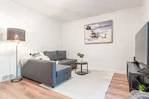 Trendy 2BR + sofa bed | Ottawa, Little Italy - Image 4